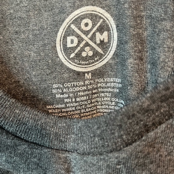 T-shirt - Picture 2 of 2